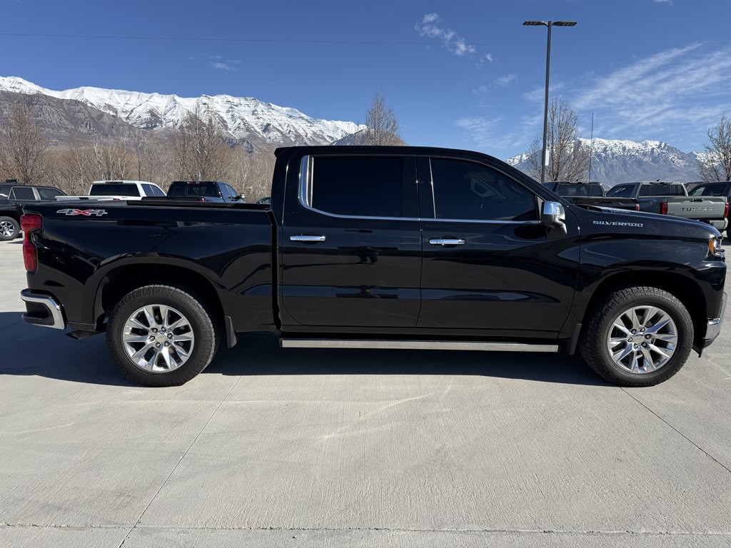 2021 Chevrolet Silverado 1500 Image 2