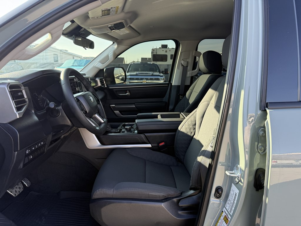 2023 Toyota Tundra Image 16
