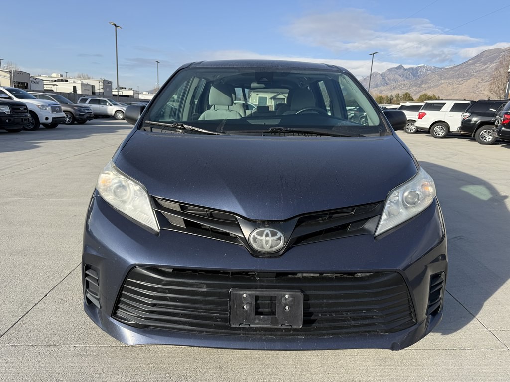 2018 Toyota Sienna Image 8