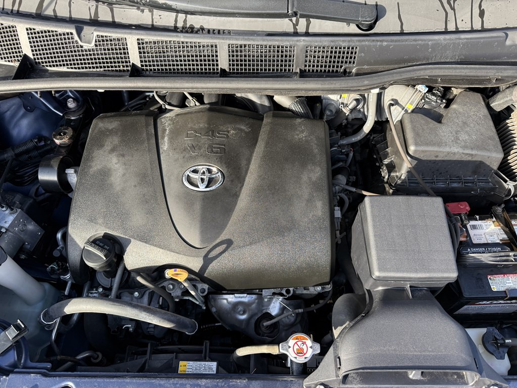 2018 Toyota Sienna Image 9
