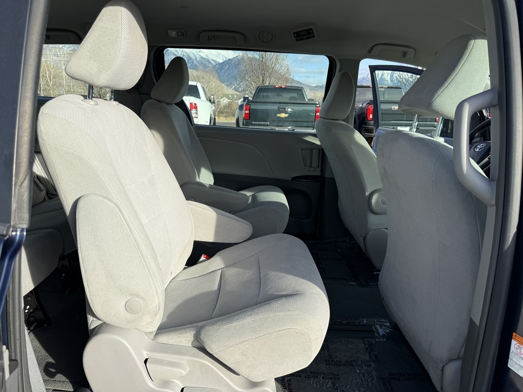 2018 Toyota Sienna Image 20
