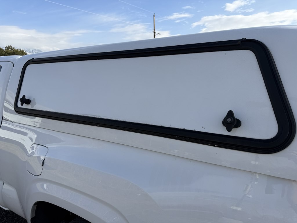 2019 Toyota Tacoma Image 27