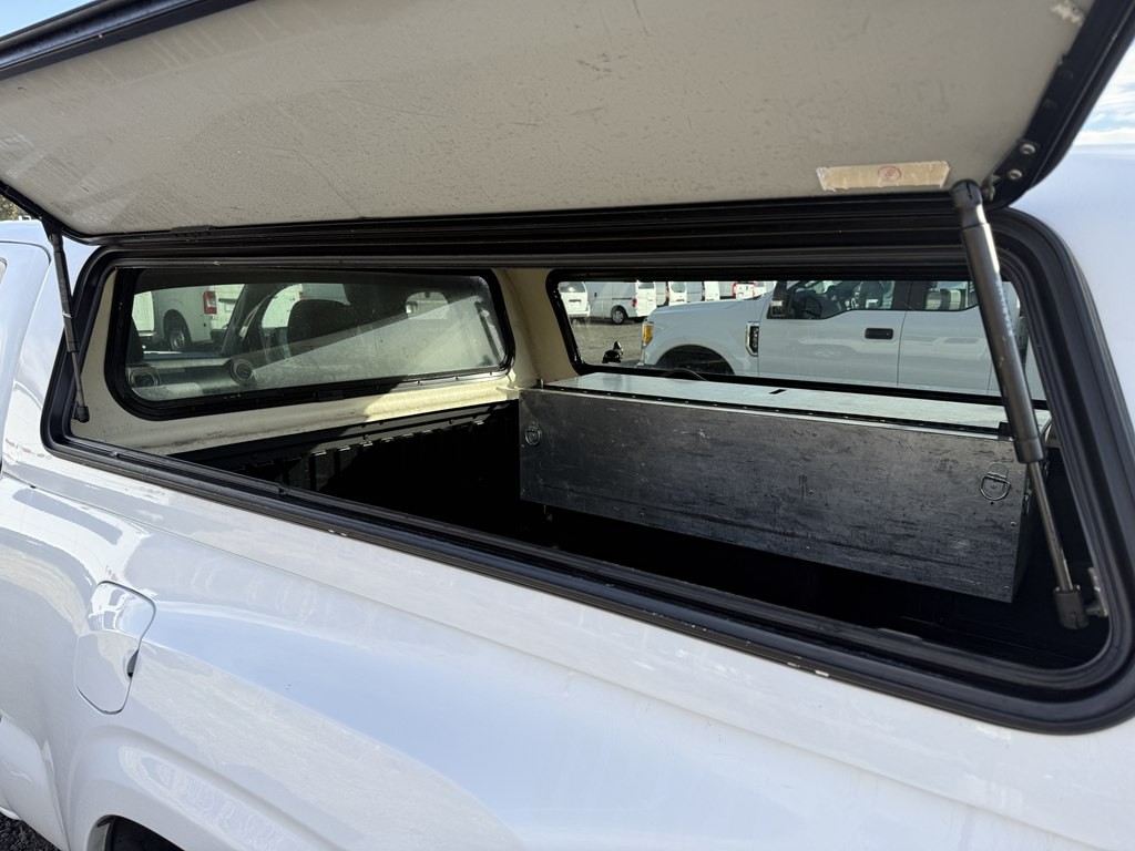 2019 Toyota Tacoma Image 28