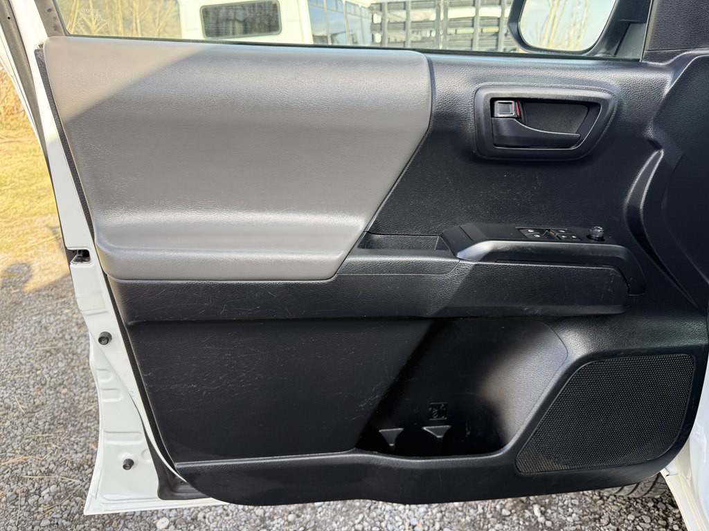 2019 Toyota Tacoma Image 29