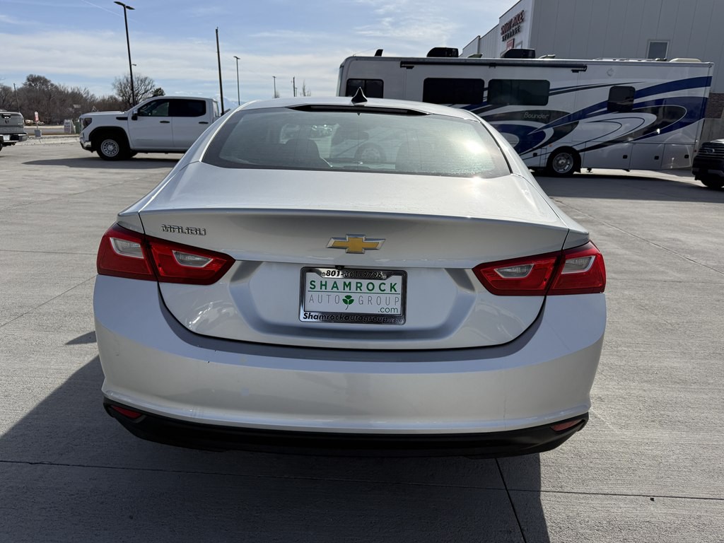 2019 Chevrolet Malibu Image 4