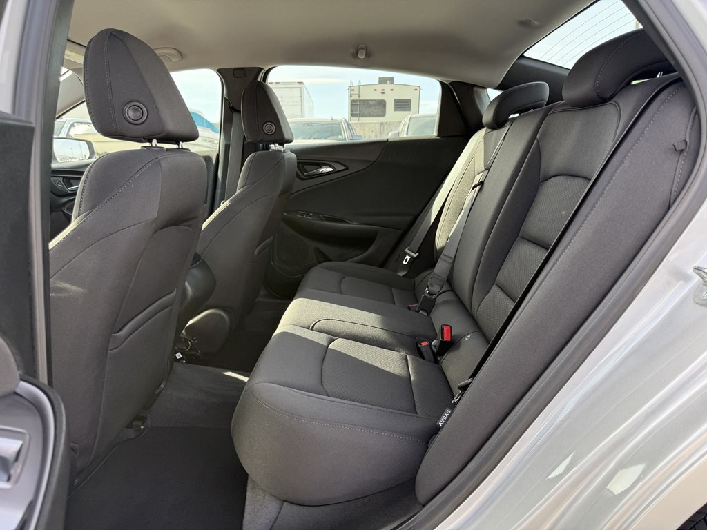 2019 Chevrolet Malibu Image 16