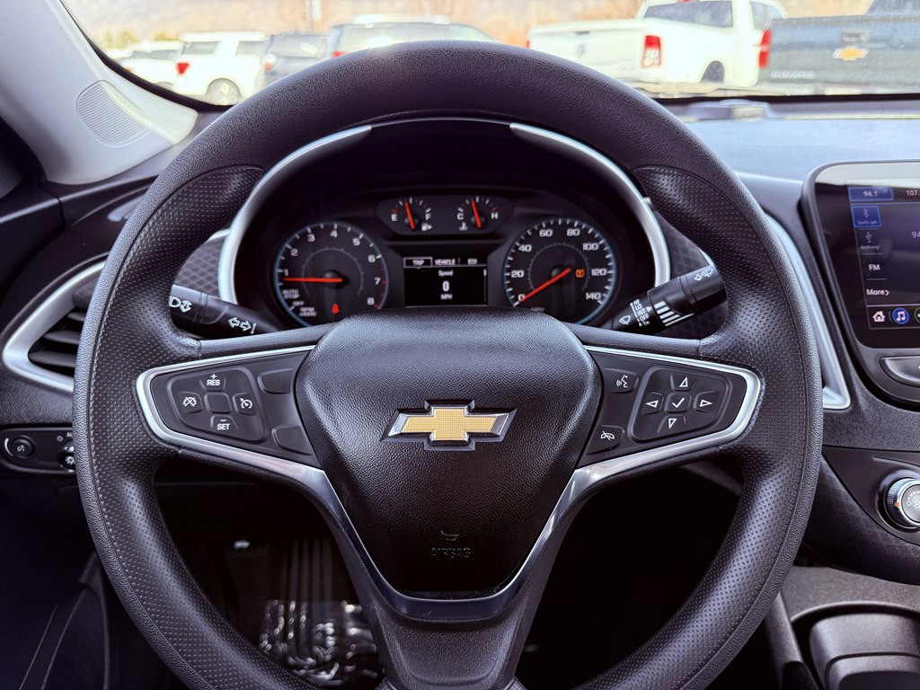 2019 Chevrolet Malibu Image 28