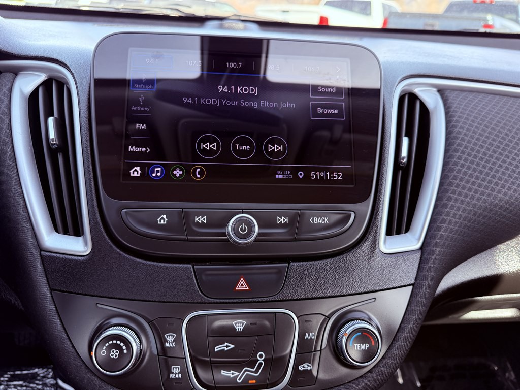 2019 Chevrolet Malibu Image 32