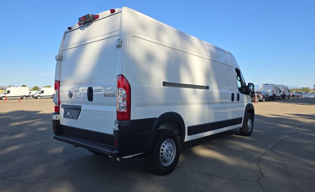 2025 RAM Promaster Image 2