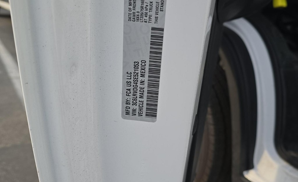 2025 RAM Promaster Image 14