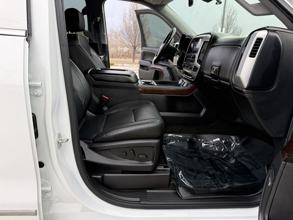 2018 GMC Sierra Image 24