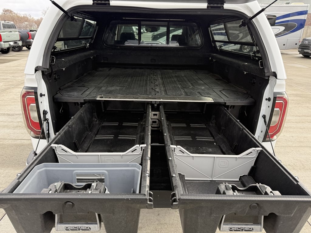 2018 GMC Sierra Image 30