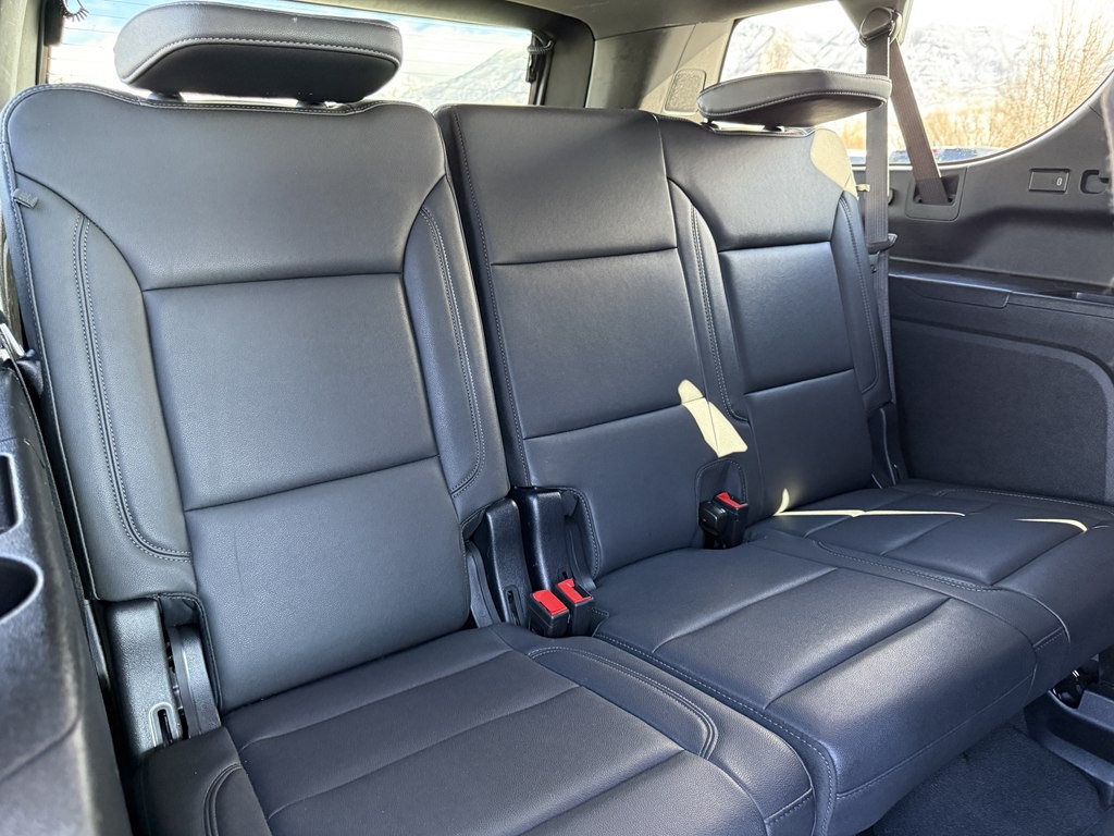 2025 Chevrolet Suburban Image 21