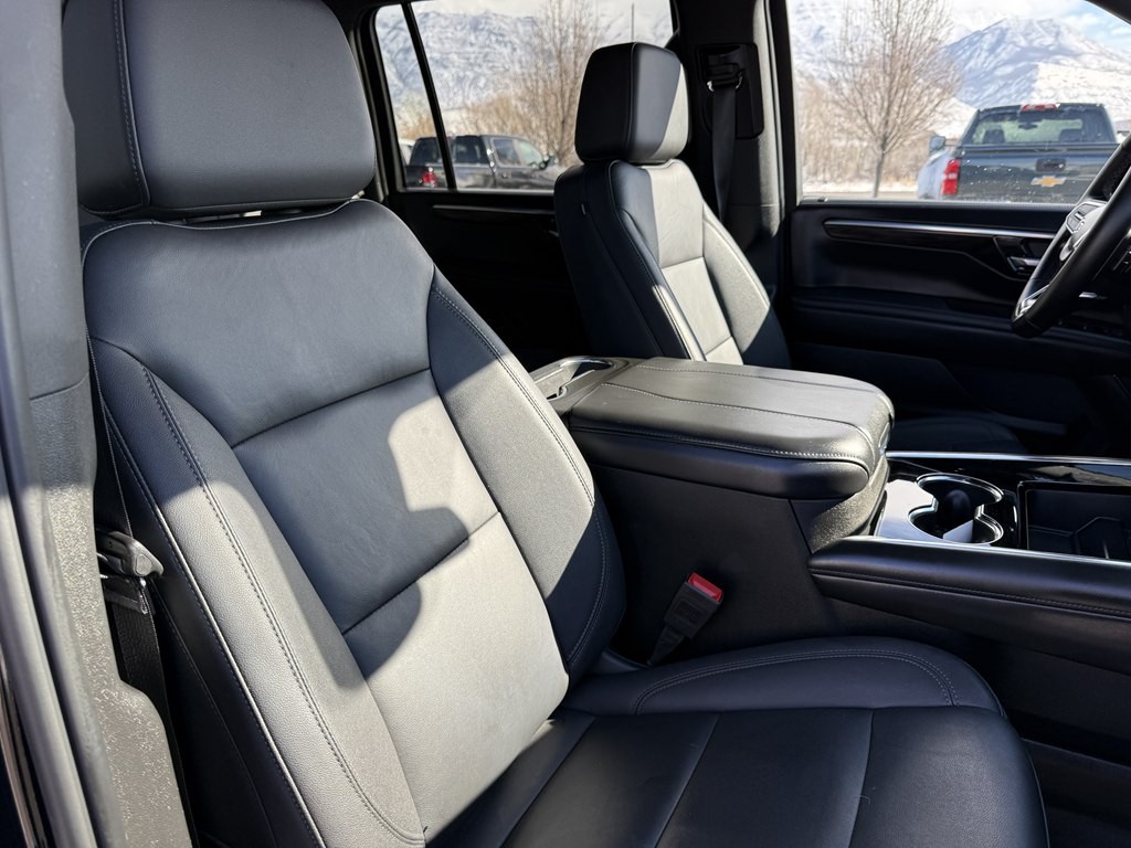 2025 Chevrolet Suburban Image 26