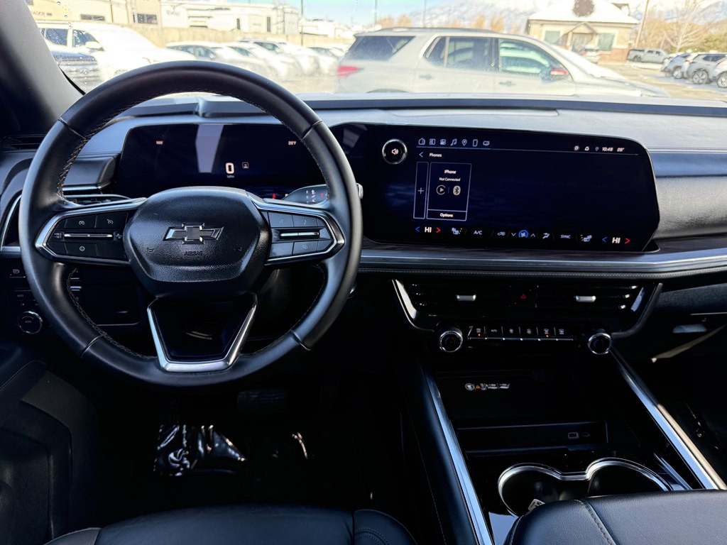 2025 Chevrolet Suburban Image 30