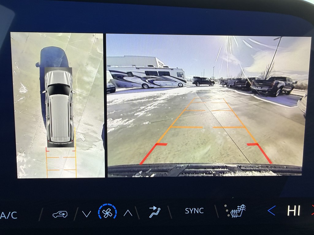 2025 Chevrolet Suburban Image 41