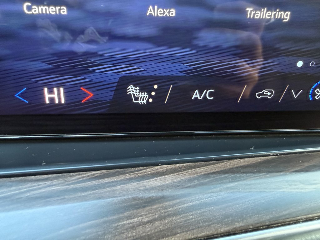 2025 Chevrolet Suburban Image 50