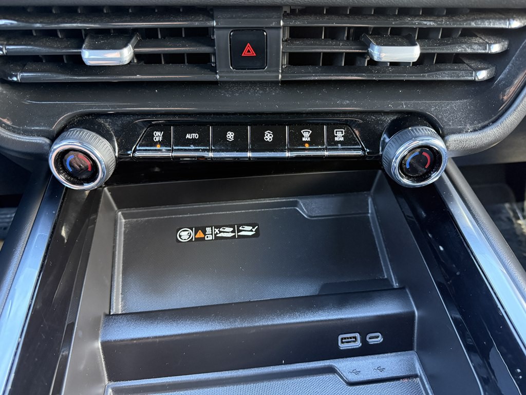 2025 Chevrolet Suburban Image 52