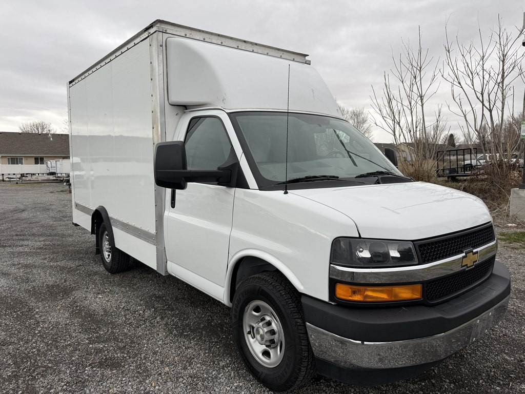 2023 Chevrolet Express Image 1