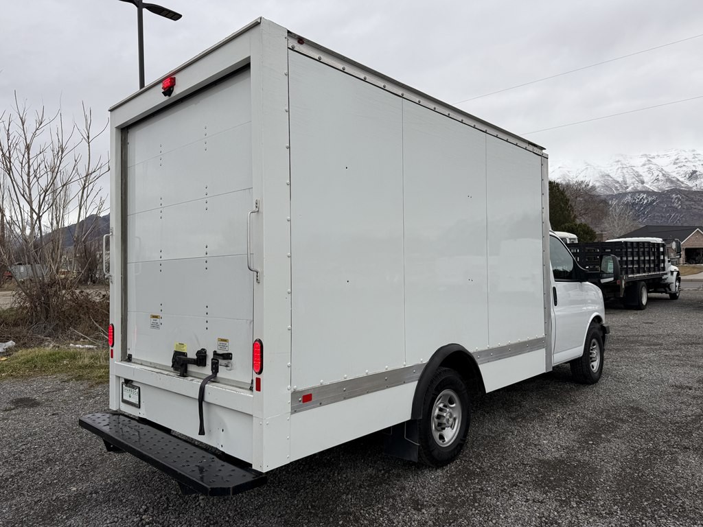 2023 Chevrolet Express Image 3