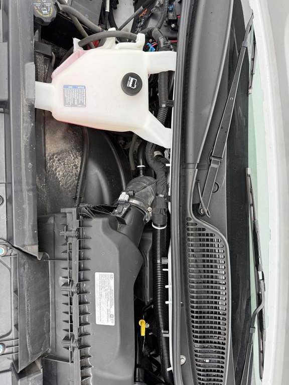 2023 Chevrolet Express Image 9