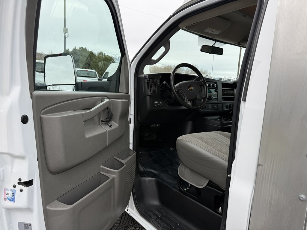 2023 Chevrolet Express Image 13