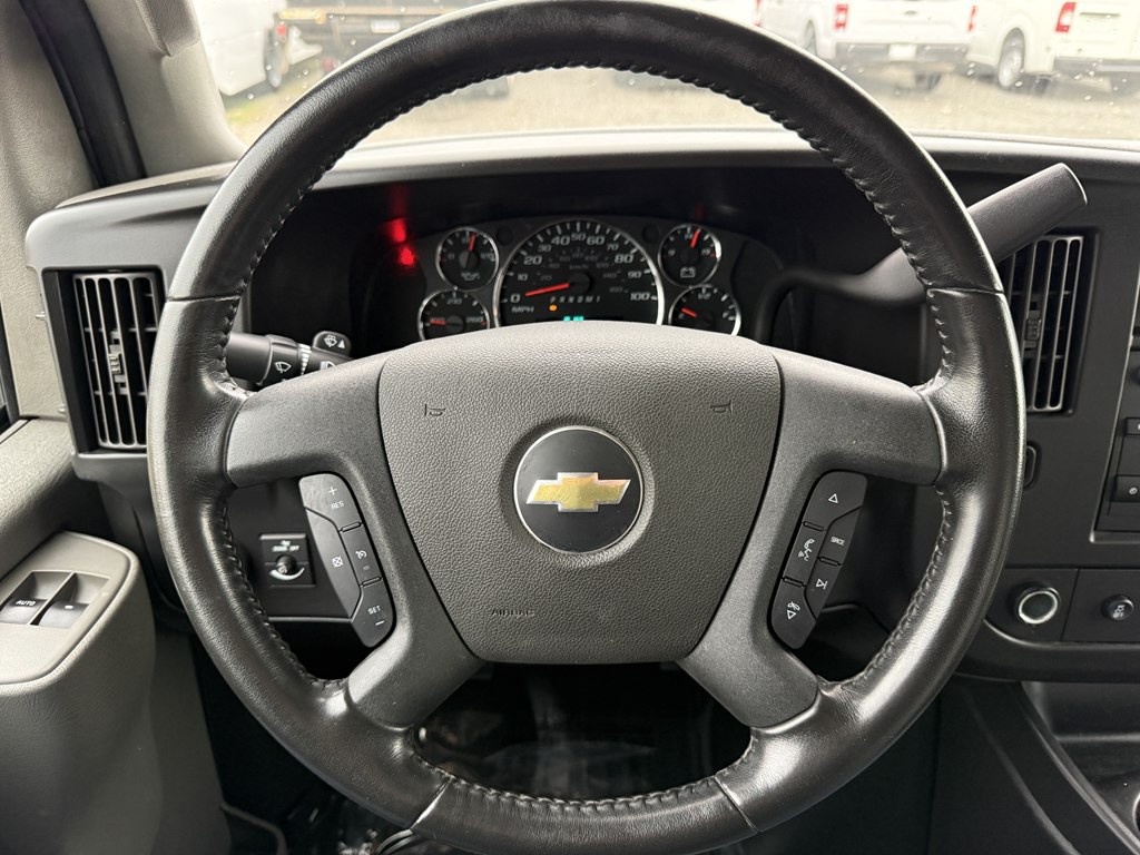 2023 Chevrolet Express Image 27