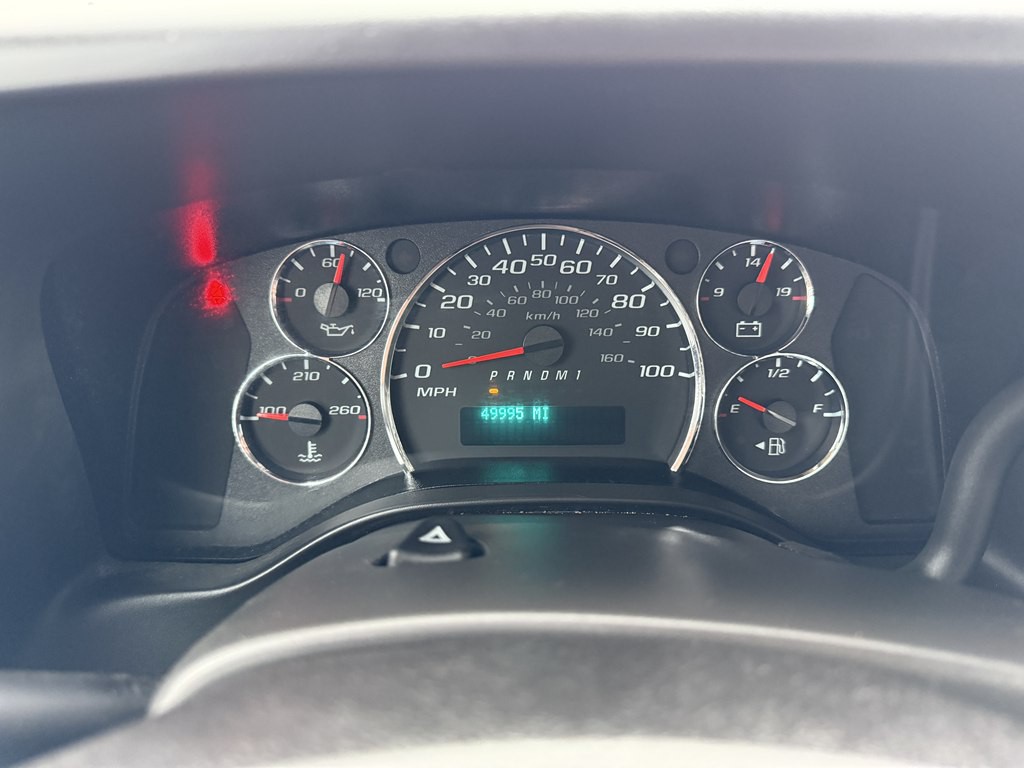 2023 Chevrolet Express Image 31
