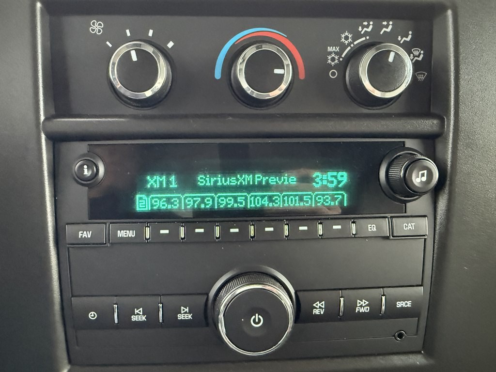 2023 Chevrolet Express Image 33