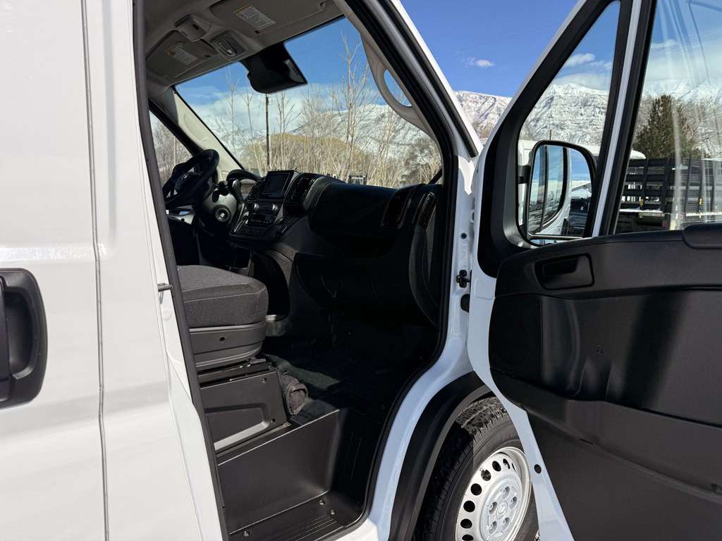 2025 RAM Promaster Image 16