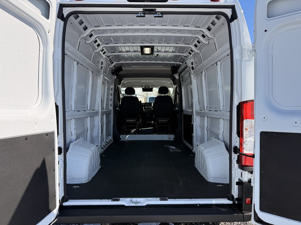 2025 RAM Promaster Image 19