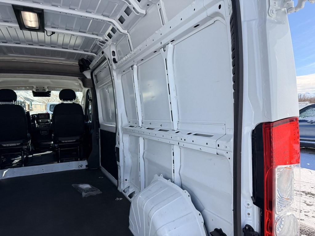 2025 RAM Promaster Image 21