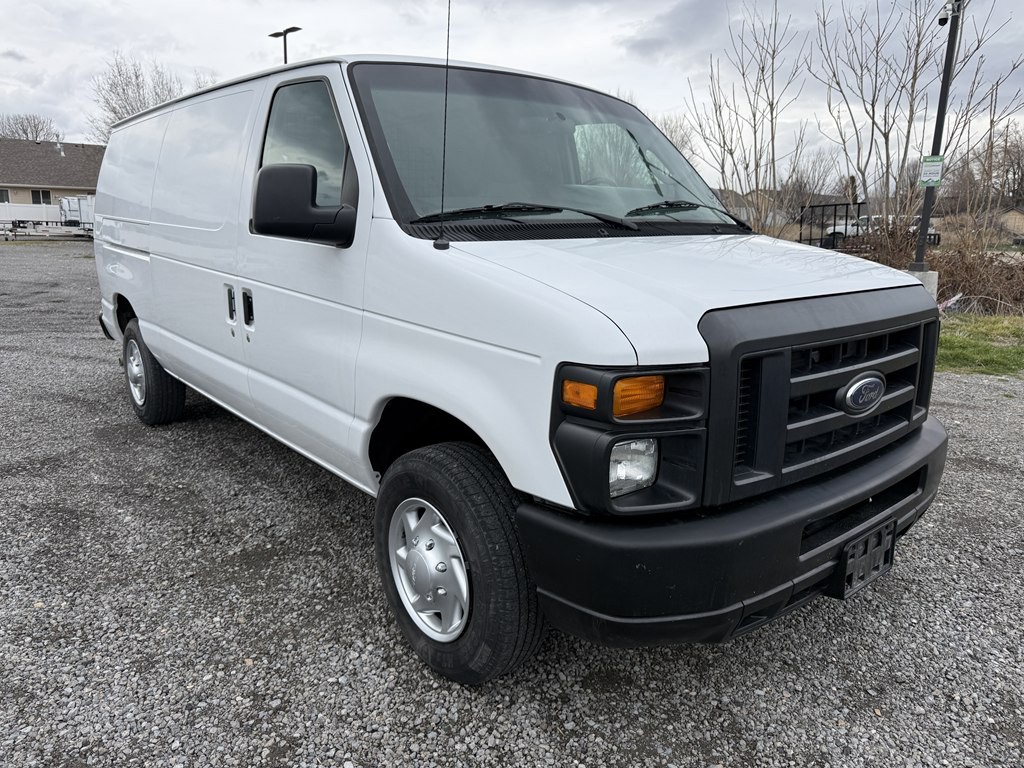 2011 Ford Econoline Image 1