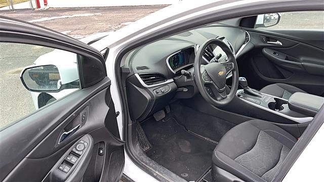 2018 Chevrolet Volt Image 8