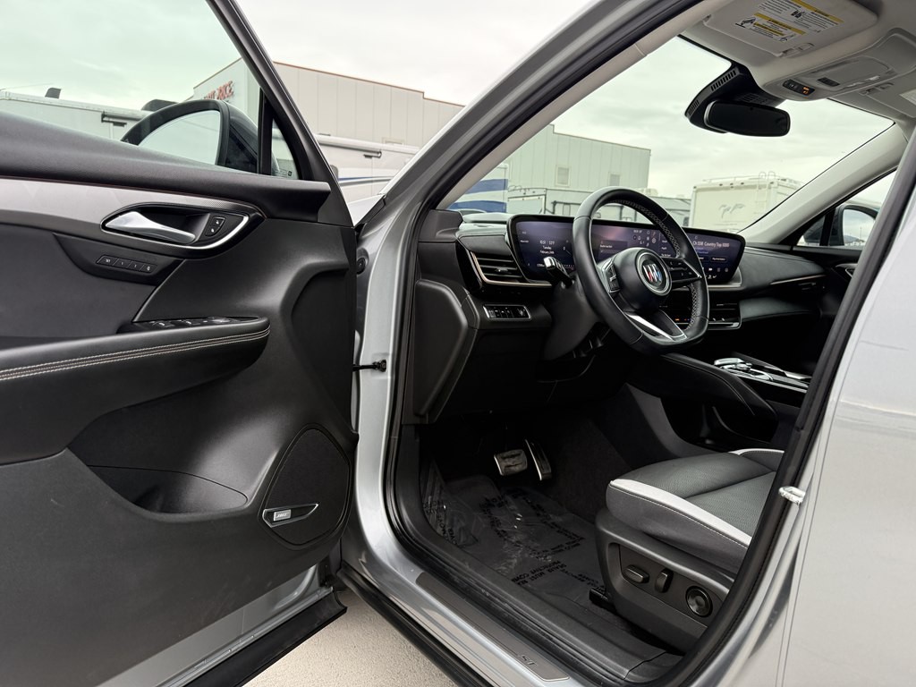 2025 Buick Envision Image 14