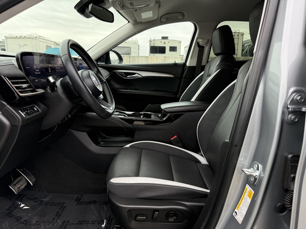 2025 Buick Envision Image 15