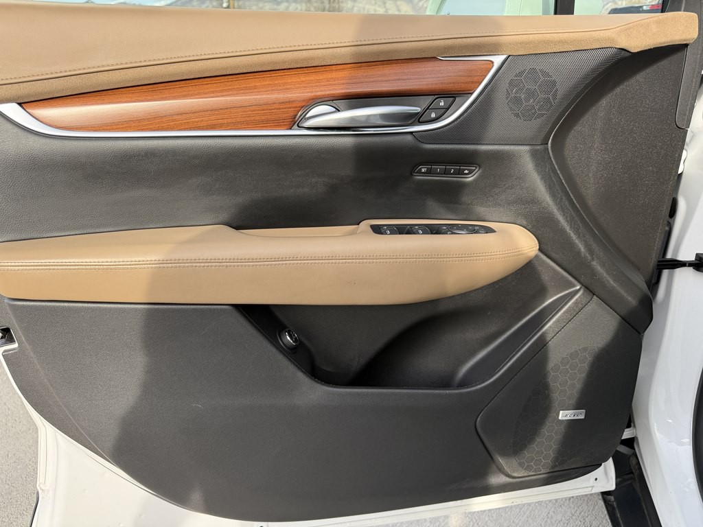 2017 Cadillac XT5 Image 28