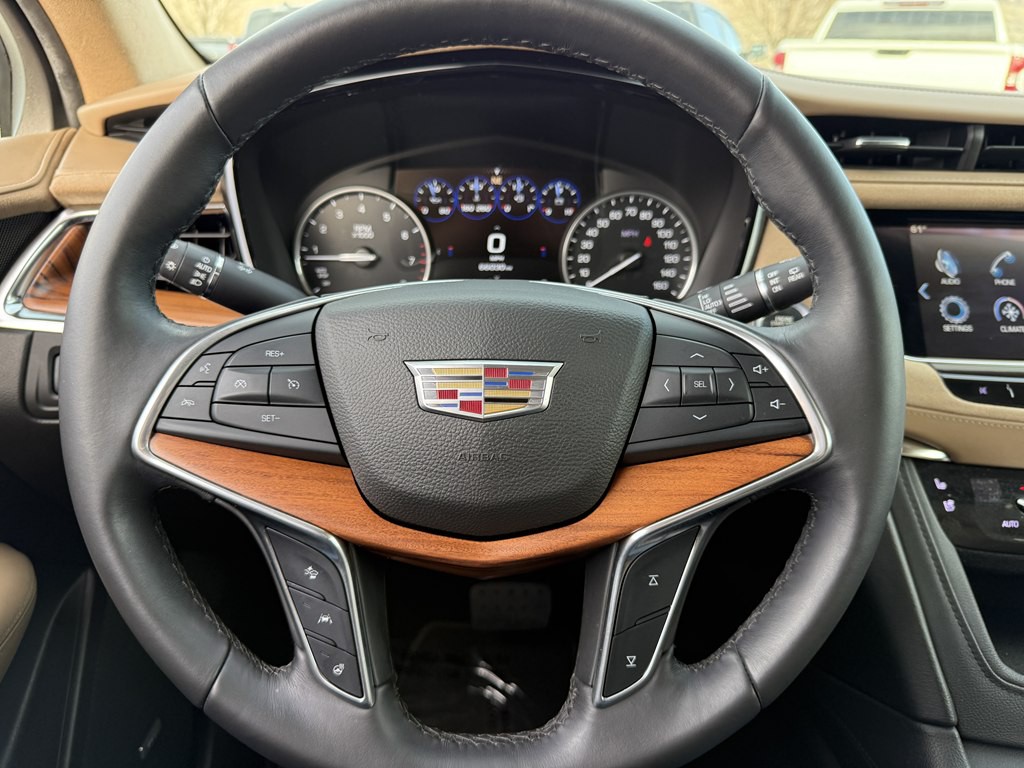 2017 Cadillac XT5 Image 32