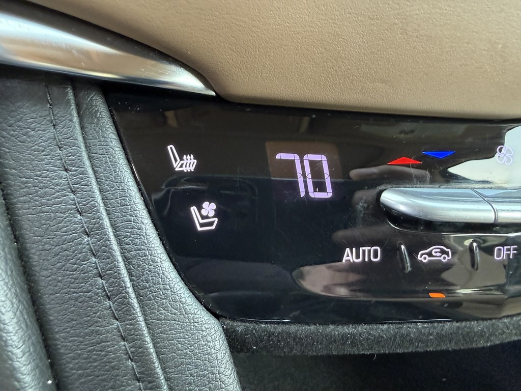 2017 Cadillac XT5 Image 42