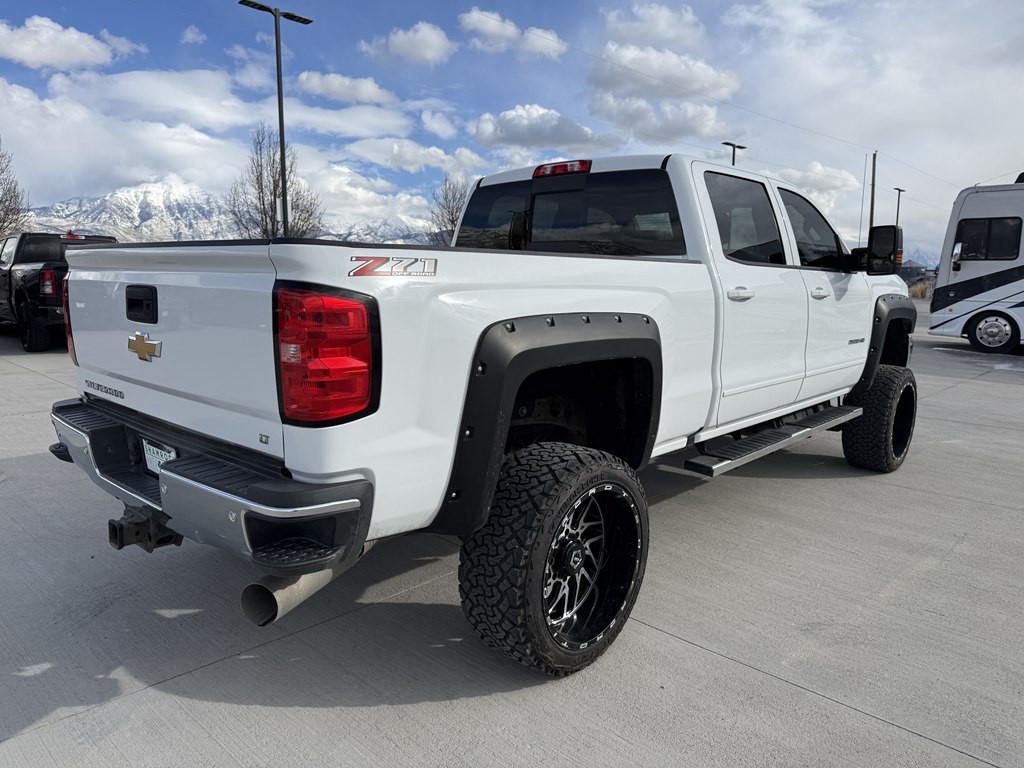 2018 Chevrolet Silverado 1500 Image 3
