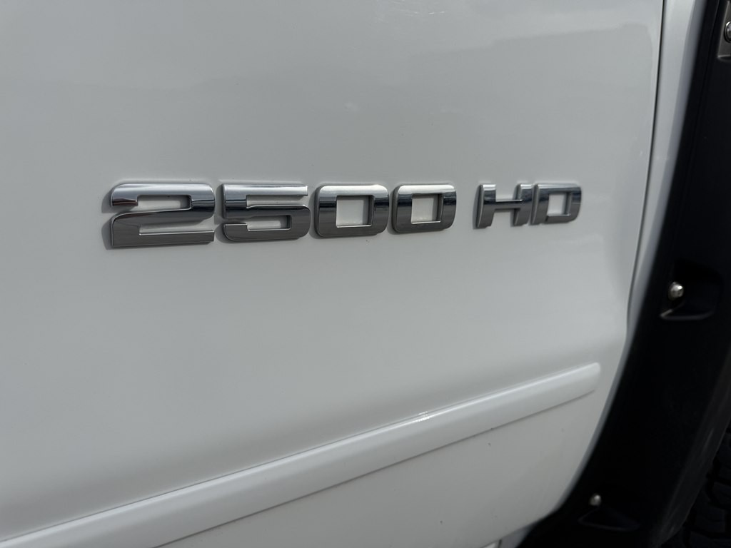 2018 Chevrolet Silverado 1500 Image 10