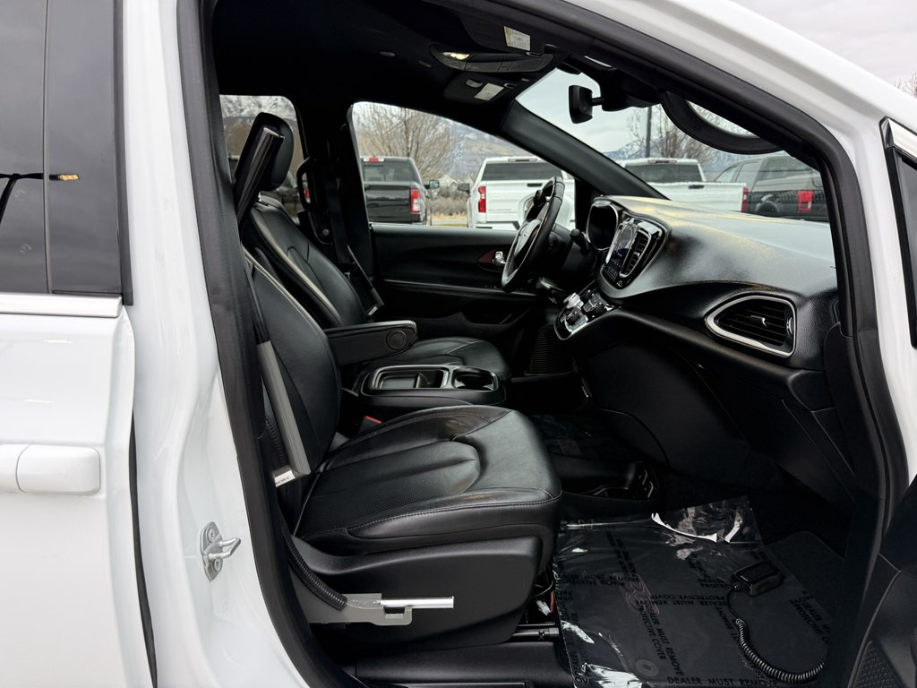 2020 Chrysler Pacifica Image 18