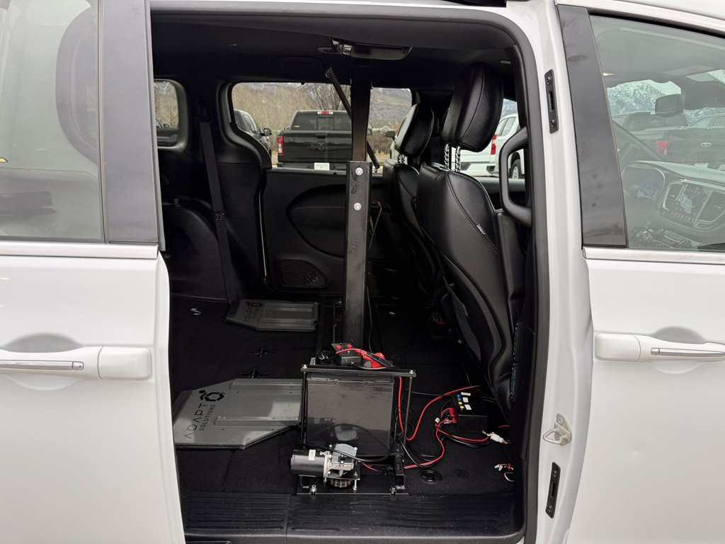 2020 Chrysler Pacifica Image 24