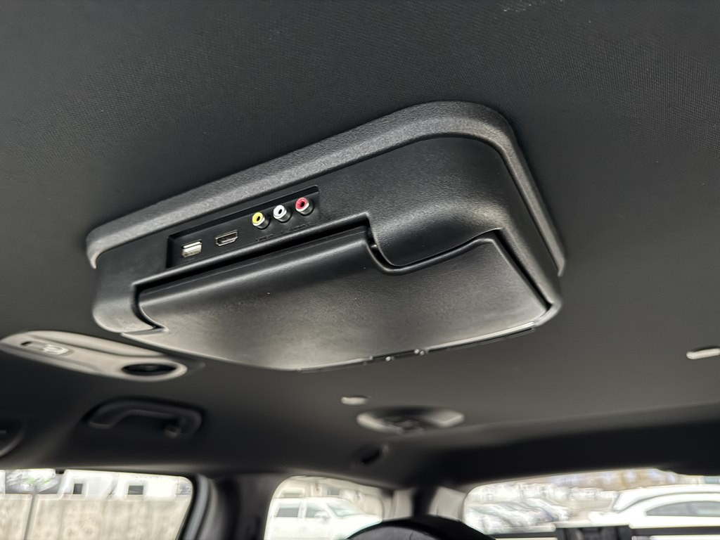 2020 Chrysler Pacifica Image 48