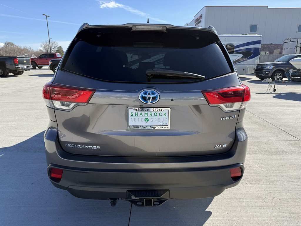 2017 Toyota Highlander Image 4