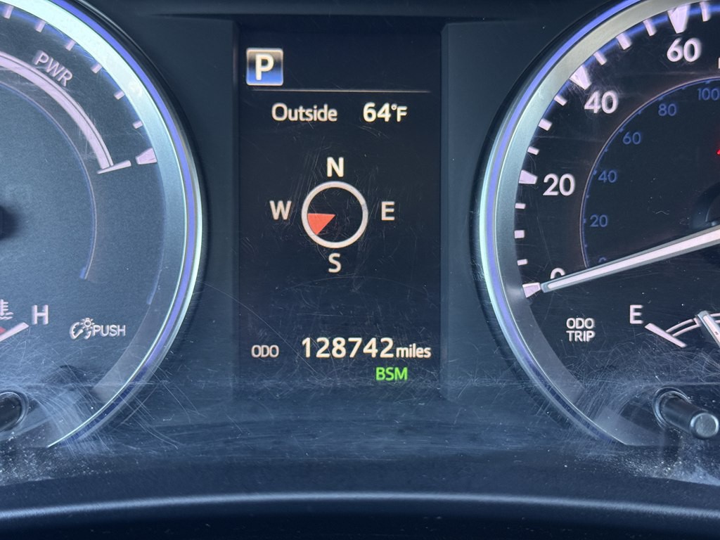 2017 Toyota Highlander Image 13