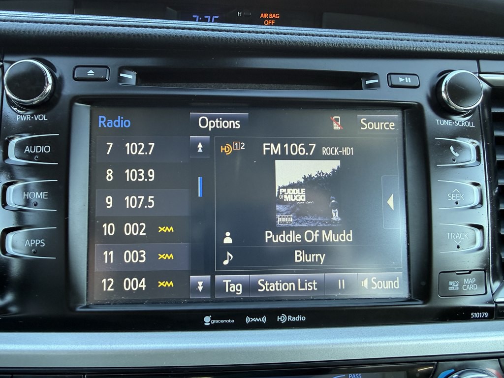 2017 Toyota Highlander Image 36