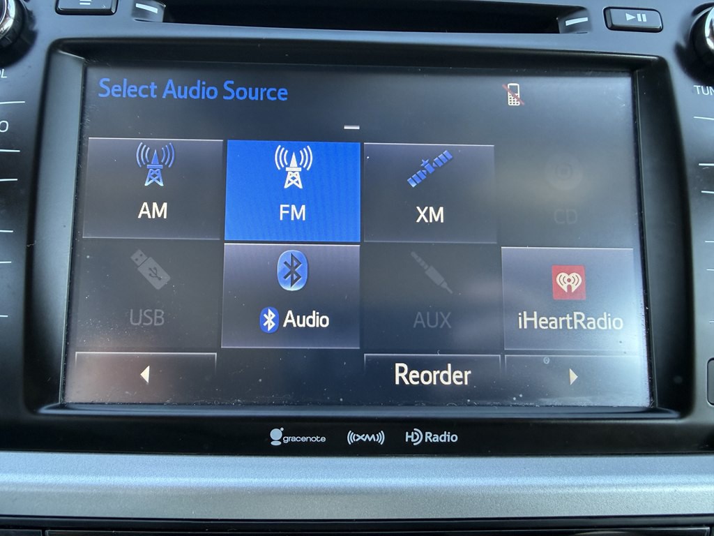 2017 Toyota Highlander Image 38