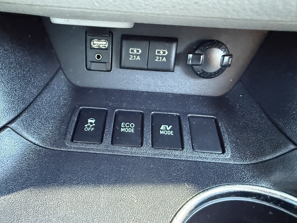 2017 Toyota Highlander Image 42