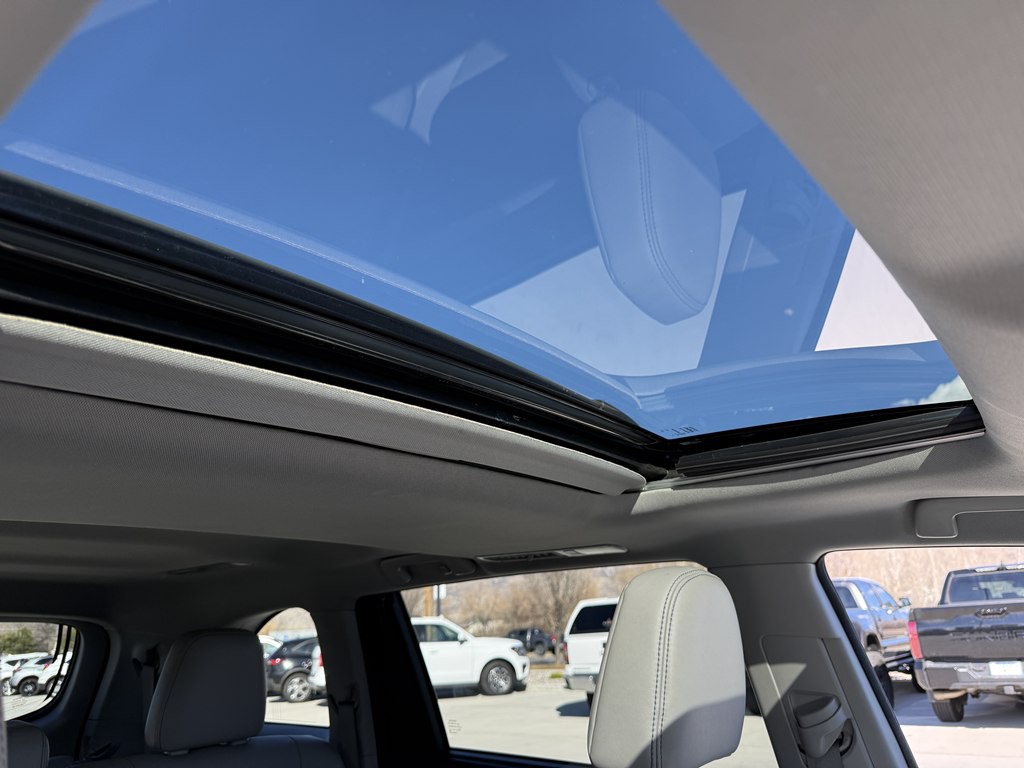 2017 Toyota Highlander Image 44